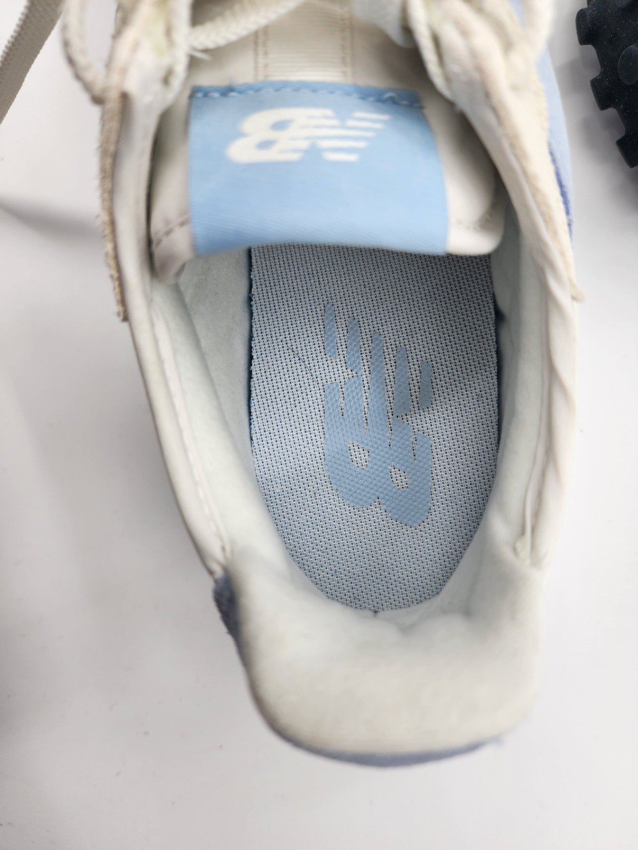 New Balance Suede/Synthetic Solid Trainer Walking White/Blue 327 Size UK 5