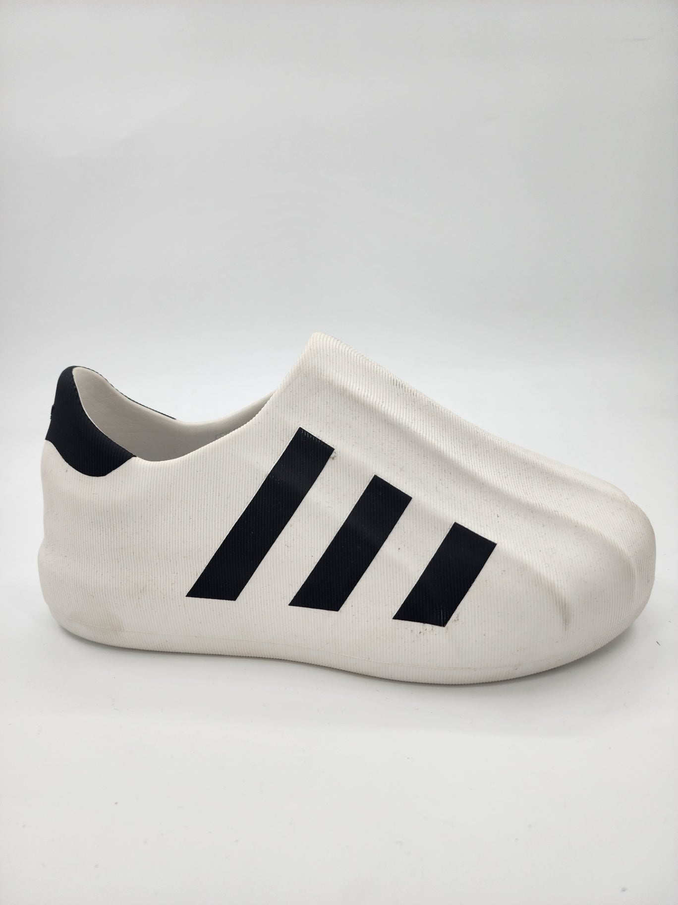 New Adidas Foam Solid Slip-On Shoes White Casual Unisex Adults Casual Size UK 8