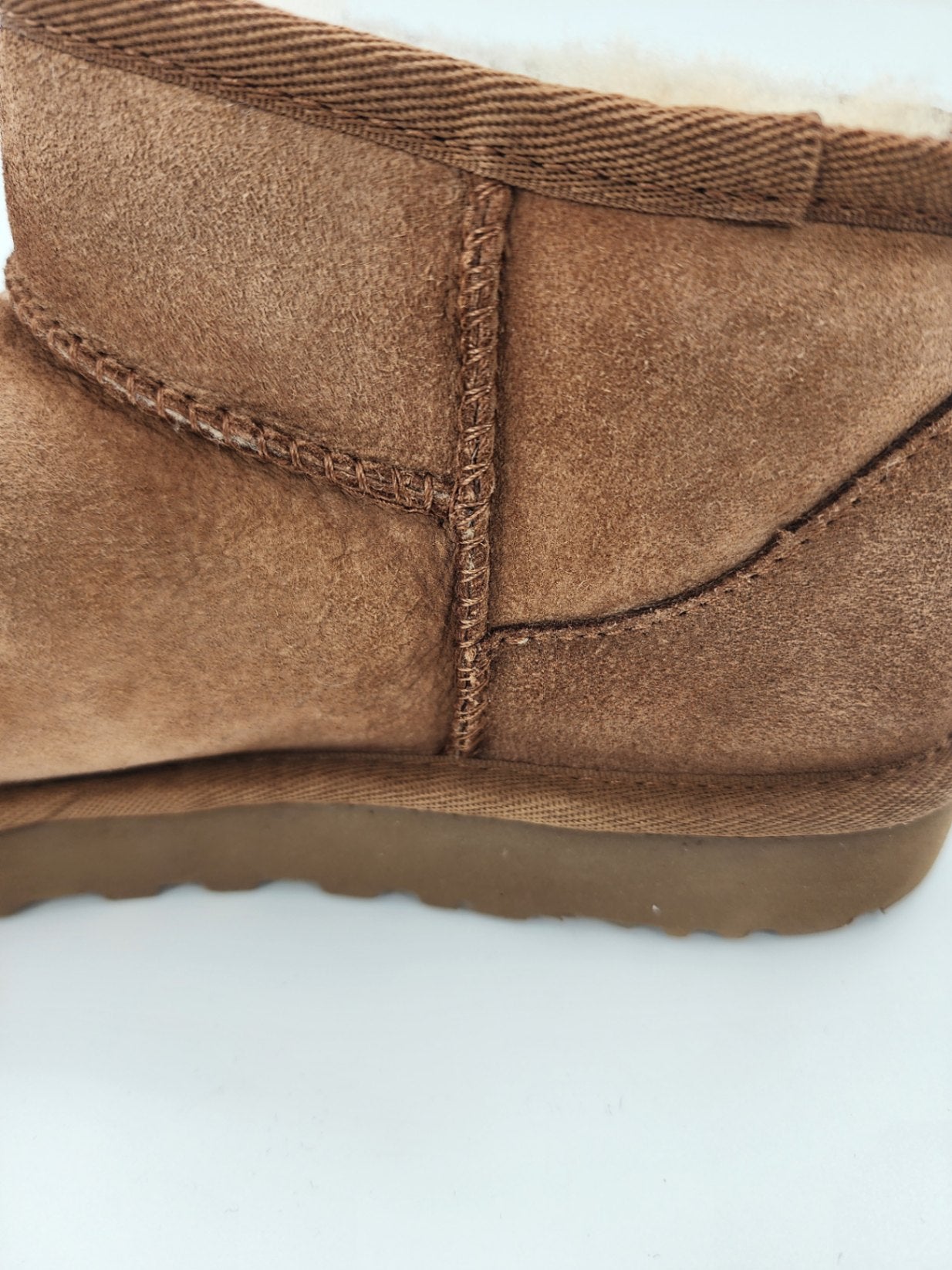 New UGG Sheepskin Solid Classic Mini Chestnut Boot Women Solid Winter Size UK 6