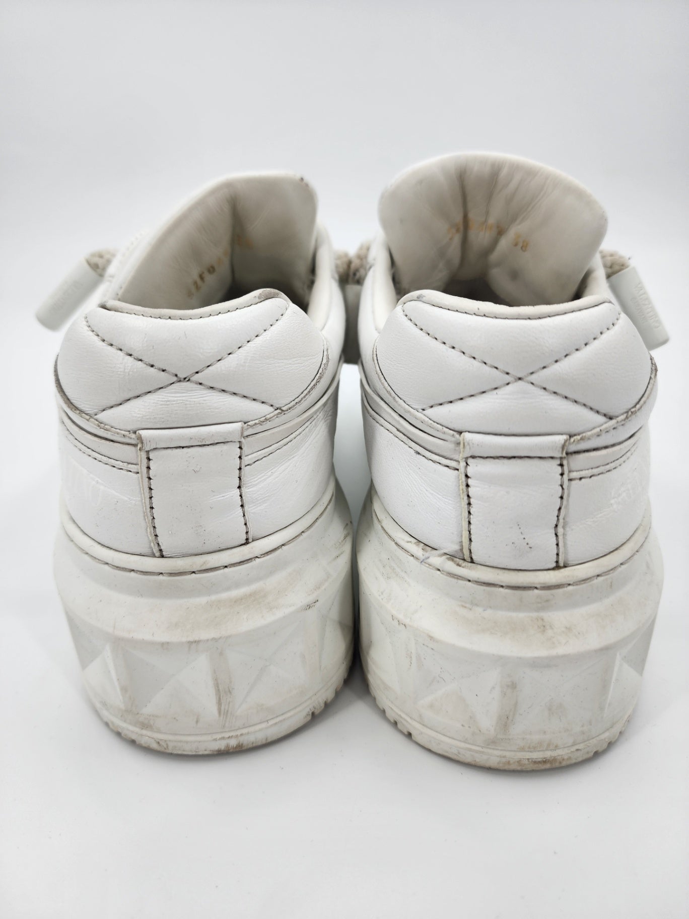Valentino Leather Solid Casual Walking White Rockstud Trainers Size EU 38
